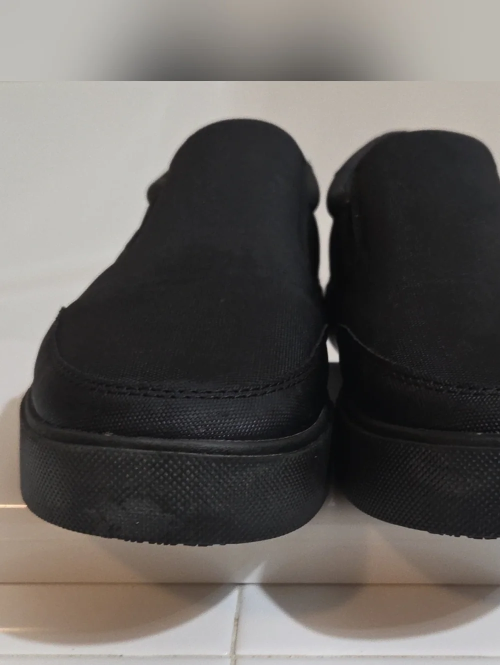 Dr. Scholl's Men's Valiant Slip-Resistant Sneaker Black Slip On Work - Sz 7M